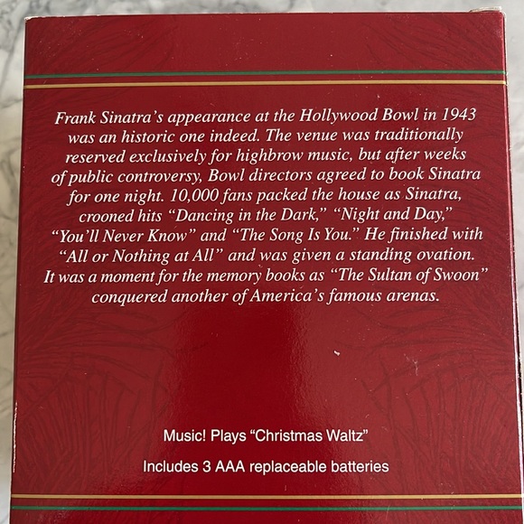 🎶 FRANK SINATRA - Musical Christmas Ornament - 1999 series - Brand new in box - Picture 3 of 15